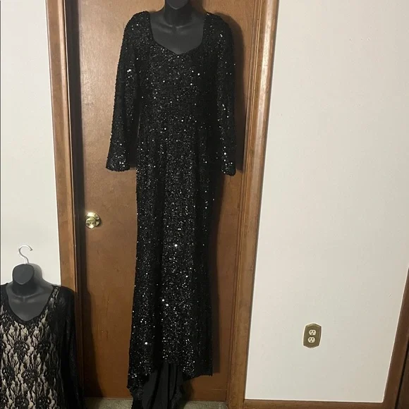 elegant long dress missord Lantern Sleeve Embroidered Dress In 6 Different Colors You Choose Butt –  Made4Walkin main image 1
